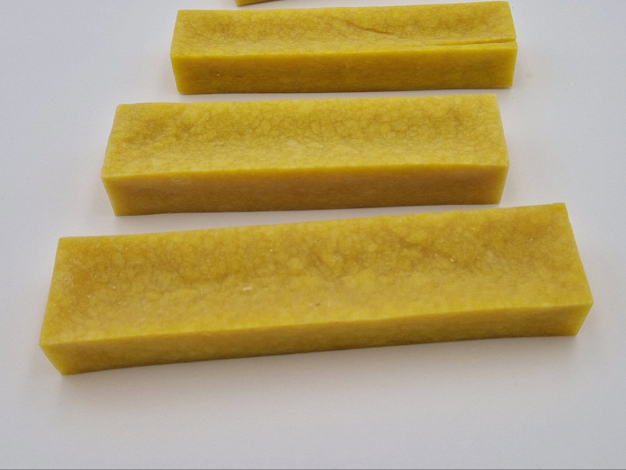 Natürliche Käse-Kauknochen | 100 % Natur, langlebig & lecker