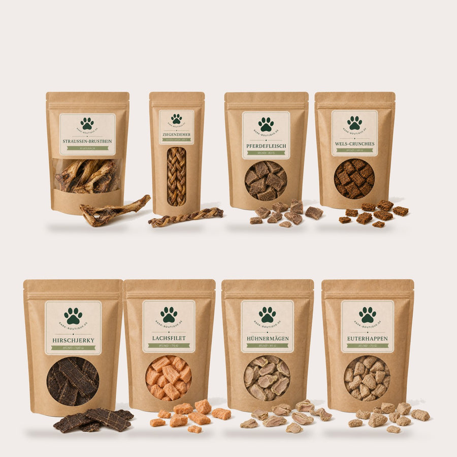 Monoprotein-Paket von Bark Boutique: acht Kraftpapierbeutel mit Strauß, Ziege, Pferd, Wels, Hirsch, Lachs, Hühnermägen und Euterhappen